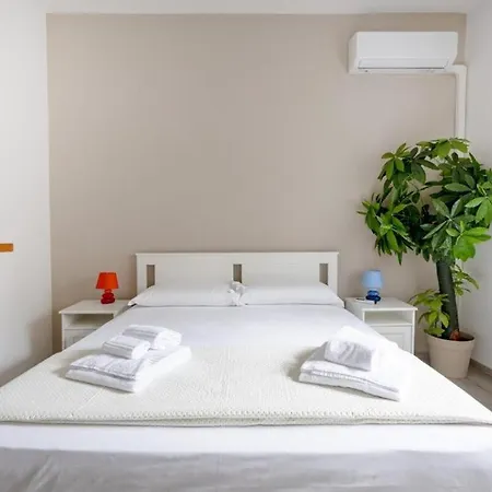 Apartment Poggio Bright Urban