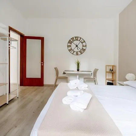 Poggio Bright Urban Apartamento Bari