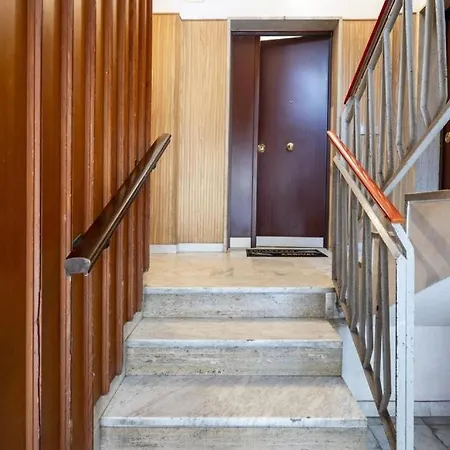 Poggio Bright Urban Apartment Bari